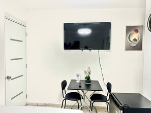 Dining - Mini Home Central (Santiago de los Caballeros)