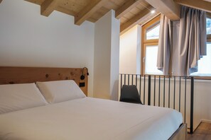 Room - Vrbo Property (Bormio)
