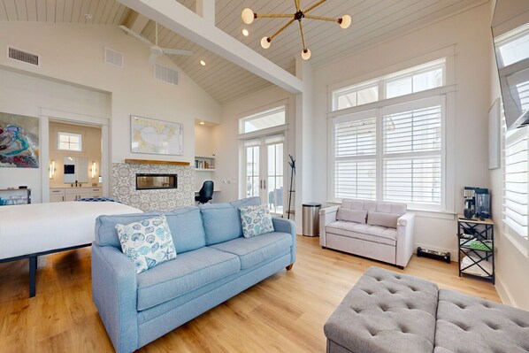 Living area - Wavemaker at Sunflower Beach Resort (Port Aransas)