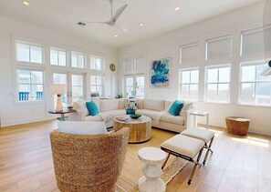 TV - Just Beachy at Sunflower Beach Resort (Port Aransas)