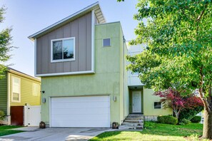 Exterior - South Salt Lake Home w Hot Tub, 7 Mi Downtown (South Salt Lake)