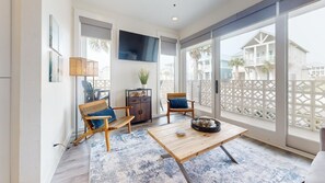 Living area - A Shore Thing at Sunflower Beach Resort (Port Aransas)