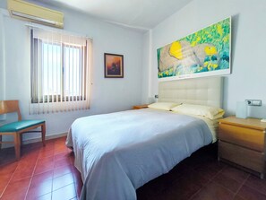 1 bedroom, WiFi, bed sheets - Apartment Canet de Mar Beach, Barcelona Coast (Canet de Mar)