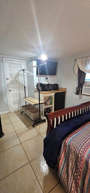 Room - Cozy 1-bedroom apartment in soothing Ocala with AC (Ocala)