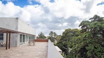 Apartment | Terrace/patio