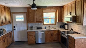 Microwave, oven, stovetop, dishwasher