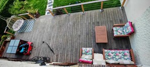 Terrace/patio - Private pool & BBQ - House near Paris (Coubron)