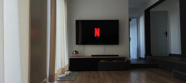 Interior - Private pool & BBQ - House near Paris (Coubron)