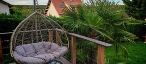 Terrace/patio - Private pool & BBQ - House near Paris (Coubron)