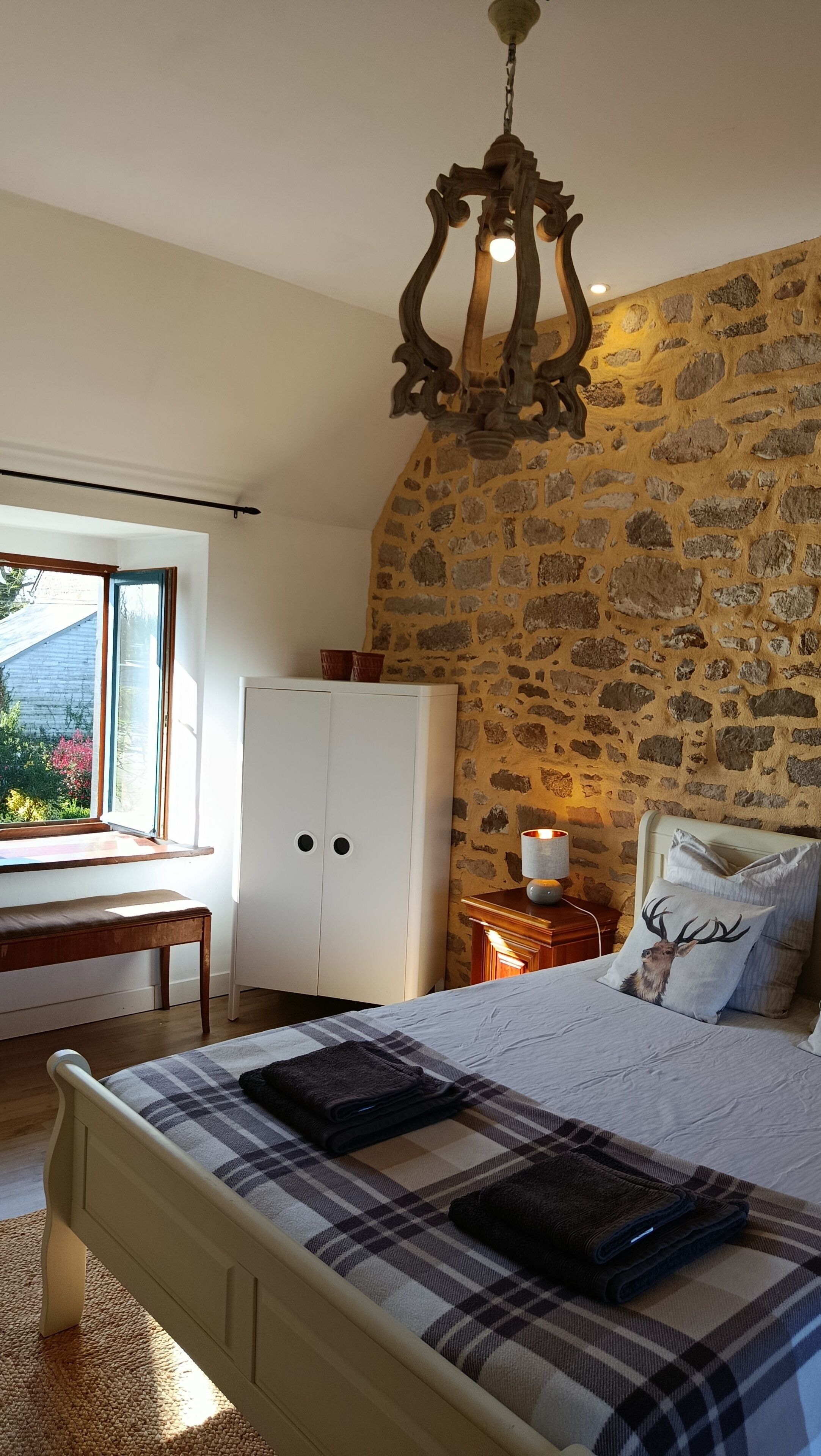 3 bedrooms, iron/ironing board, travel crib, free WiFi