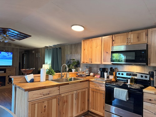 Betty Gap Getaway - Close to Red River Gorge & Cave Run Lake