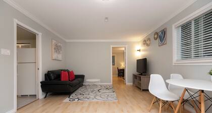 Modern 2BR Langley Suite – 1 Bath, Quiet