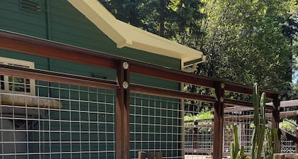 Perfect 2-bedroom cabin in Felton for a relaxing getaway. Hot tub + pet welcome