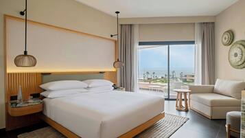 Superior Room, 1 King Bed, Balcony, Sea View | Premium bedding, minibar, in-room safe, desk