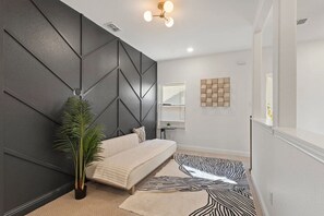 Interior - Modern Dallas Getaway | Sleeps Big | Brand New Build (Dallas)