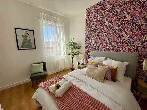 Bright Apartment with Balcony in the Heart of Carcassonne