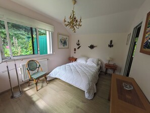 Room - House near the gulf 5/6/pers. (Séné)