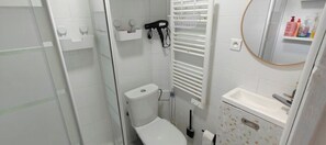 Bathroom - A true cocoon just a stone's throw from Paris (Clichy)