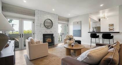 Newly Furnished 2BR - Walk to the Grove!