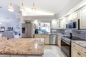 Private kitchen - Waterfront Pool Home with Kayaks,  Near Beaches & Pickleball (Cape Coral)