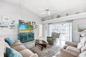 Living area - Waterfront Pool Home with Kayaks,  Near Beaches & Pickleball (Cape Coral)