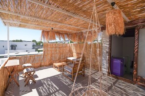 Outdoor dining - Villa Leo: Seaside 4-bedroom villa with private pool and garage (Bodrum)