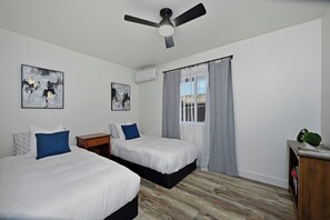 4 habitaciones, tabla de planchar con plancha y wifi gratis