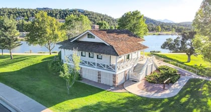 Bear Lake Cabin Too! Game room & movie theater!