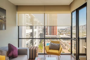 Interior - 2Bed/2Bath, Pool, Gym & Mountain Views! (Monterrey)