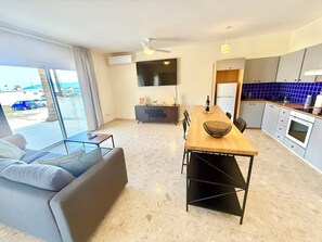 Smart TV - Stunning Harbour-View Apartment with Pool & Generous Terrace in Latchi (Poli Chrysochous)