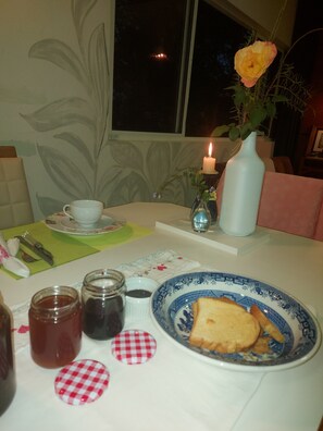 Dining - Casa Mini Pousada Refúgio do Campo in Chapecó-Santa Catarina. (Chapecó)