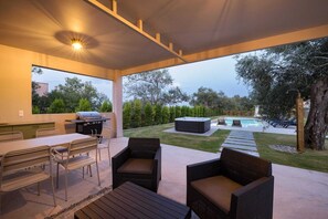 Outdoor dining - Villa Luminosa, Villa (Corfu)