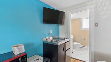2 Full Room With Kitchenette | Free WiFi