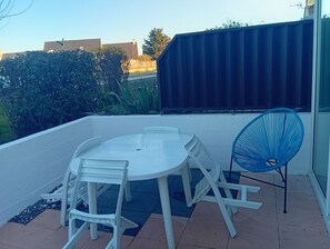 Outdoor dining - Apartment 500m from the sea and 2min from Etel! (Erdeven)