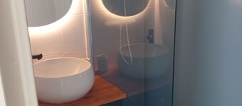 Apartment 500m from the sea and 2min from Etel!