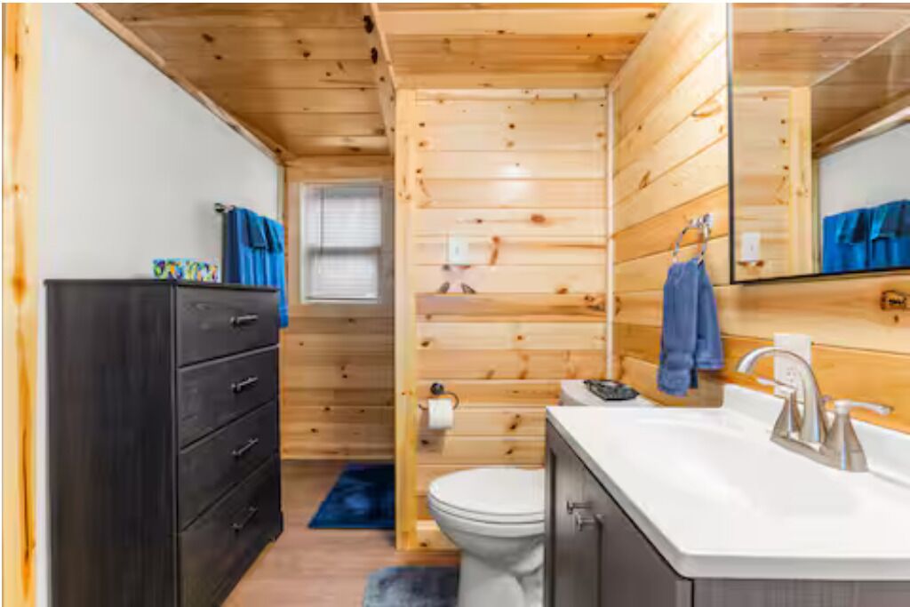 Bruser, håndklæder, Sæbe, Toiletpapir
