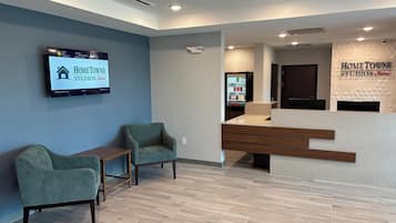 Coin salon dans le hall