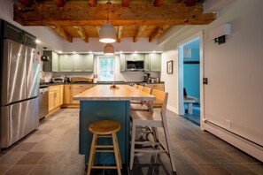 Microwave, oven, stovetop, dishwasher - Luxury 3-Acre Stowe Retreat 3 Min to Skiing w/ Forest and Fireplace (Stowe)