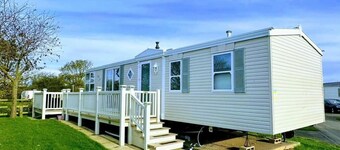 Sea Breeze-a Beautiful 3 Bed,pet Friendly Retreat
