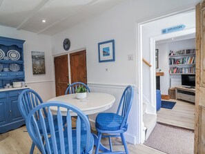 Dining - Hideaway Cottage (Bideford)