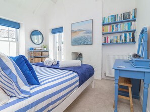 2 bedrooms, individually decorated, individually furnished, free WiFi - Hideaway Cottage (Bideford)