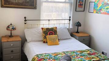3 bedrooms, individually decorated, individually furnished, free WiFi