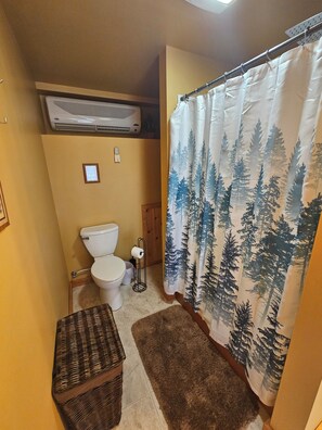 Hair dryer, towels