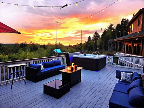 Bear Mountain Lodge - Maine - Full Lodge