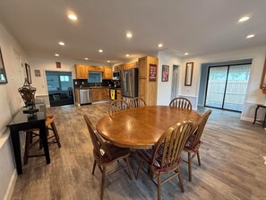 Interior - Ultimate Lake House - Dock, Games, Kayaks, Screened Patio - Sleeps 14 (Hot Springs)