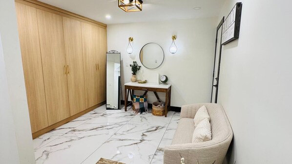 Interior - Spacious and Quiet home in Delta (Delta)