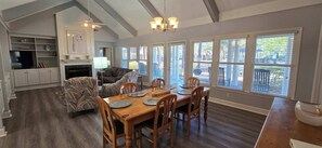 Dining - Owners Club of Hilton Head, Golf, Family, House (Hilton Head Island)
