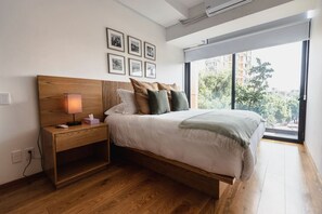 Desk, iron/ironing board, WiFi, bed sheets - OH | Amazing 1BR Roma Nte w/ balcony, AC & Rooftop (Mexico City)
