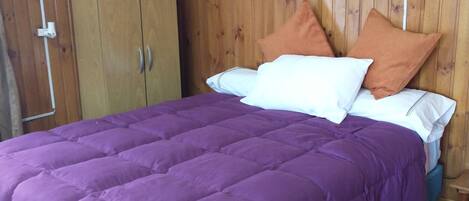 1 bedroom, internet, bed sheets