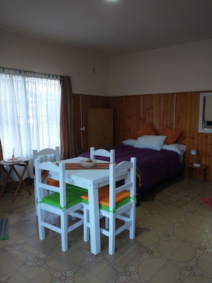 1 Schlafzimmer, Internetzugang, Bettwäsche